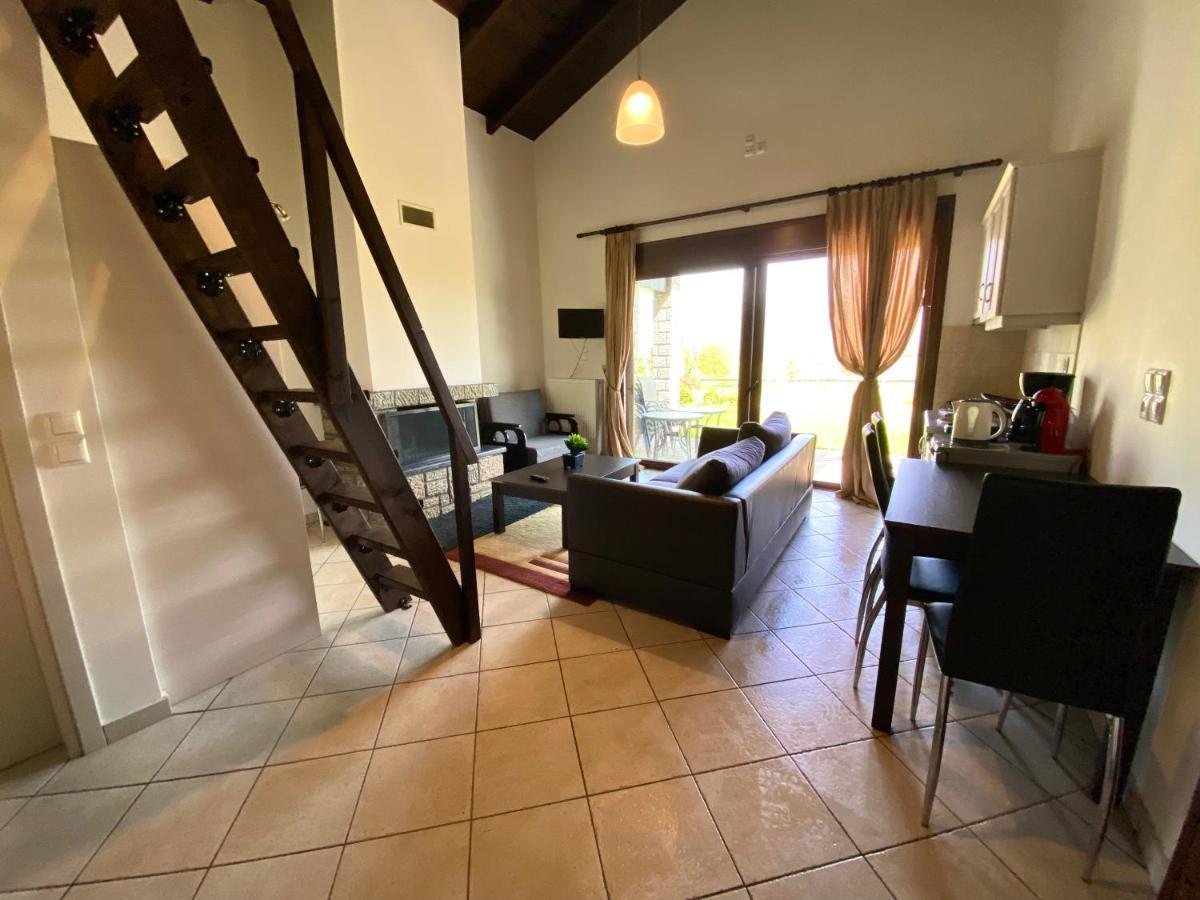Lithos Villas Amfikleia Extérieur photo
